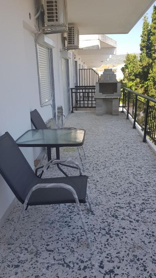 Nea Peramos Apartment Up To 8 Person المظهر الخارجي الصورة